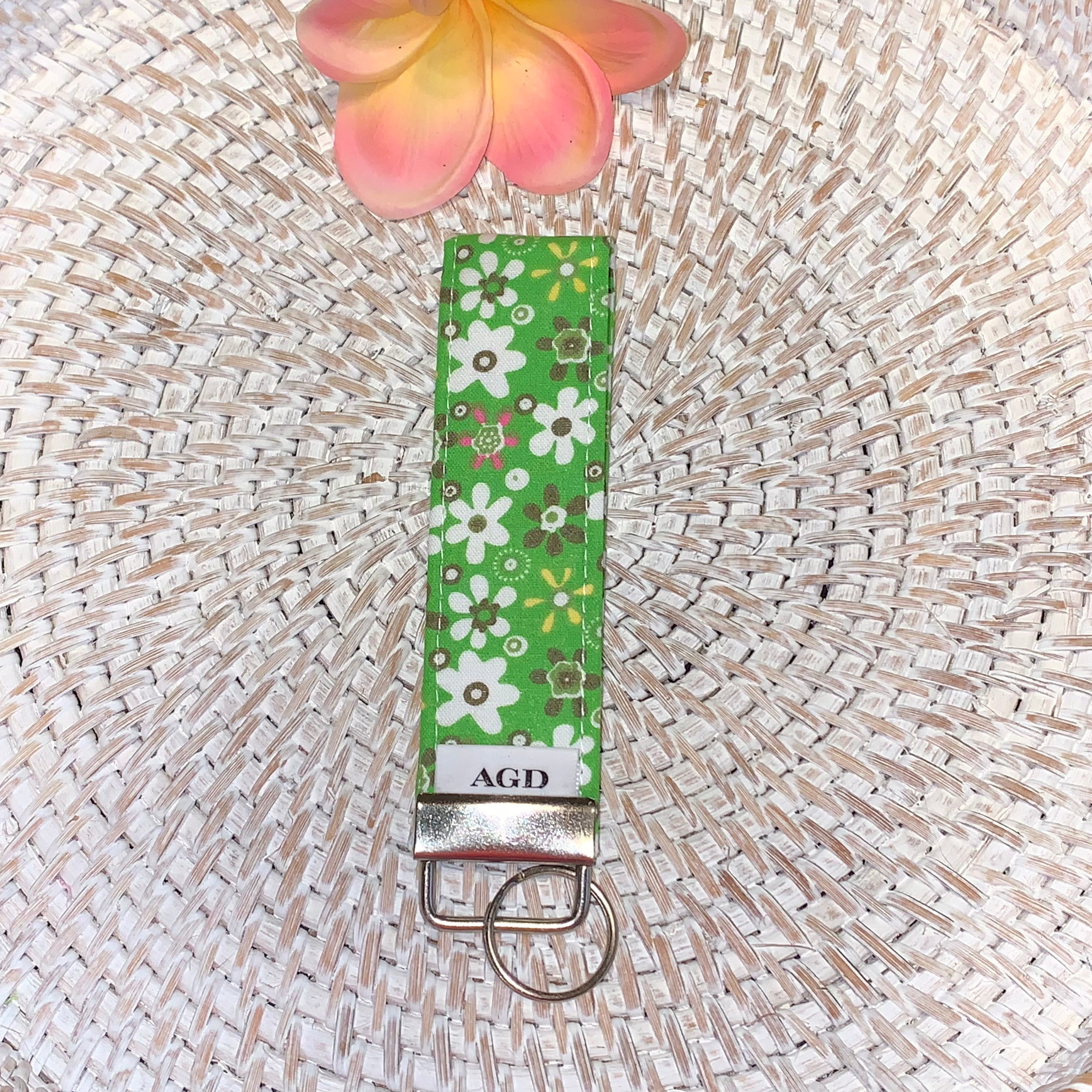 Handmade Key Fobs, Keychains, Wristlets - Limited Edition - Daisies