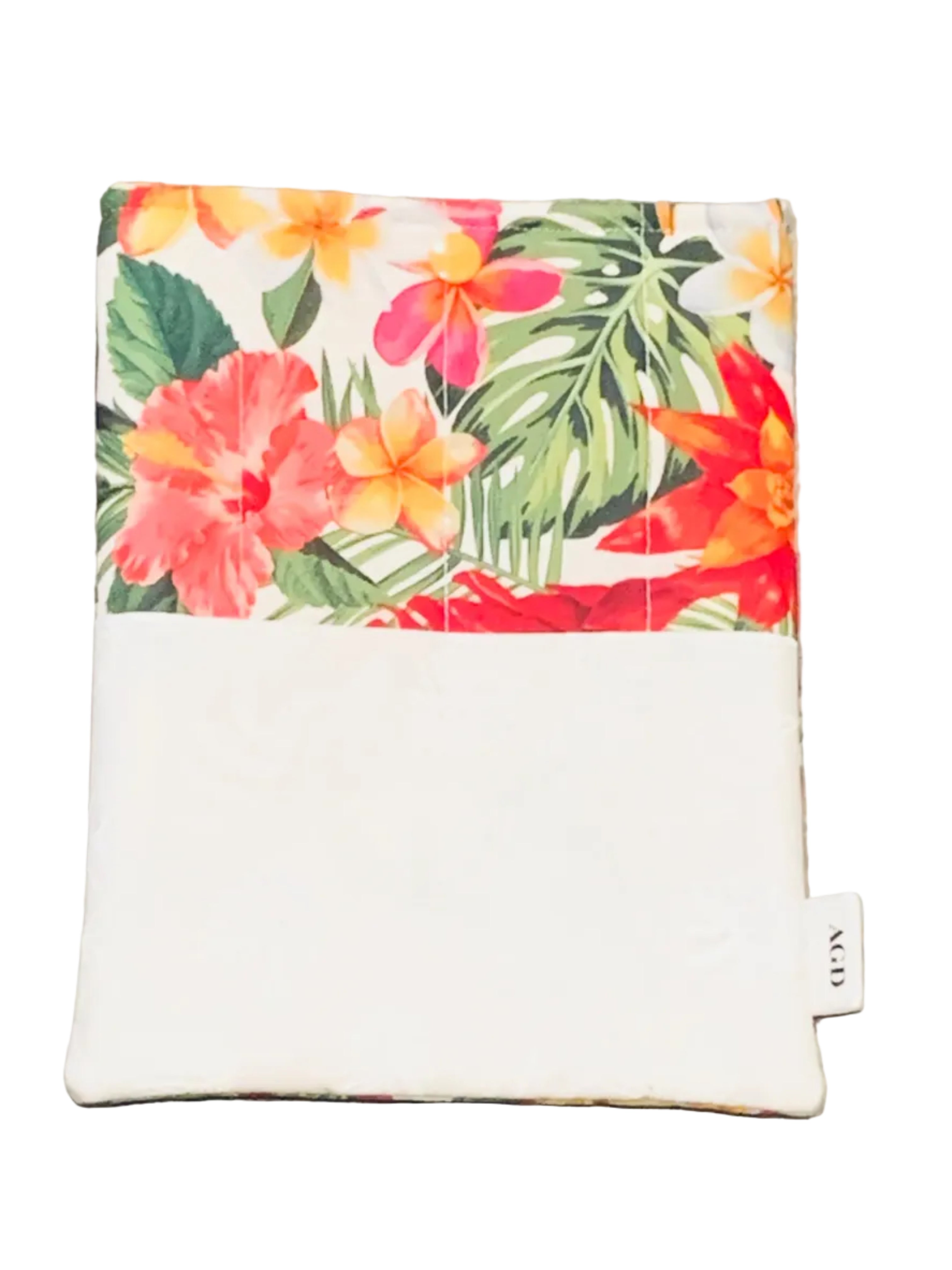 QUILTED BOOK SLEEVE TABLET SLEEVE