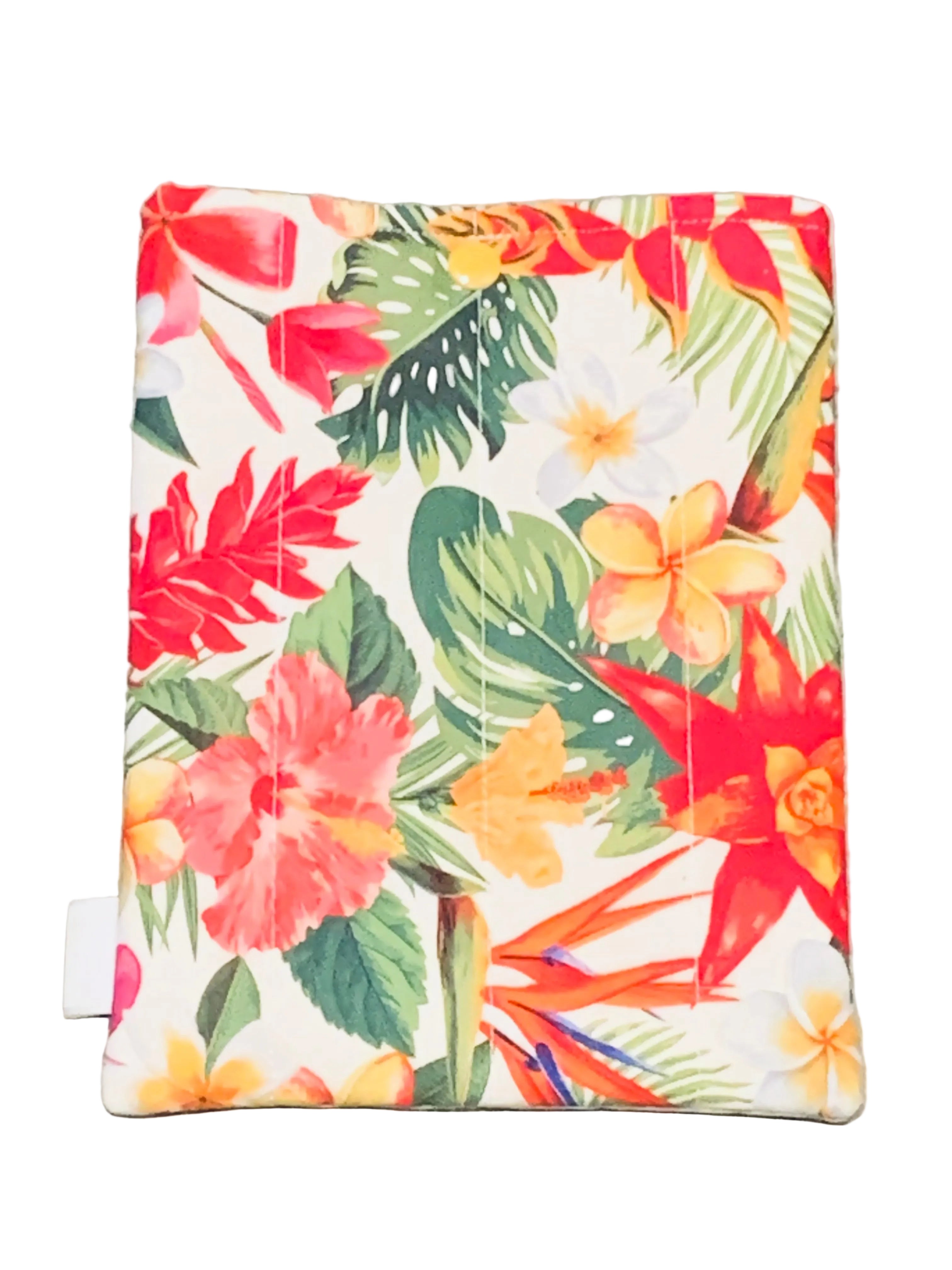 QUILTED BOOK SLEEVE TABLET SLEEVE