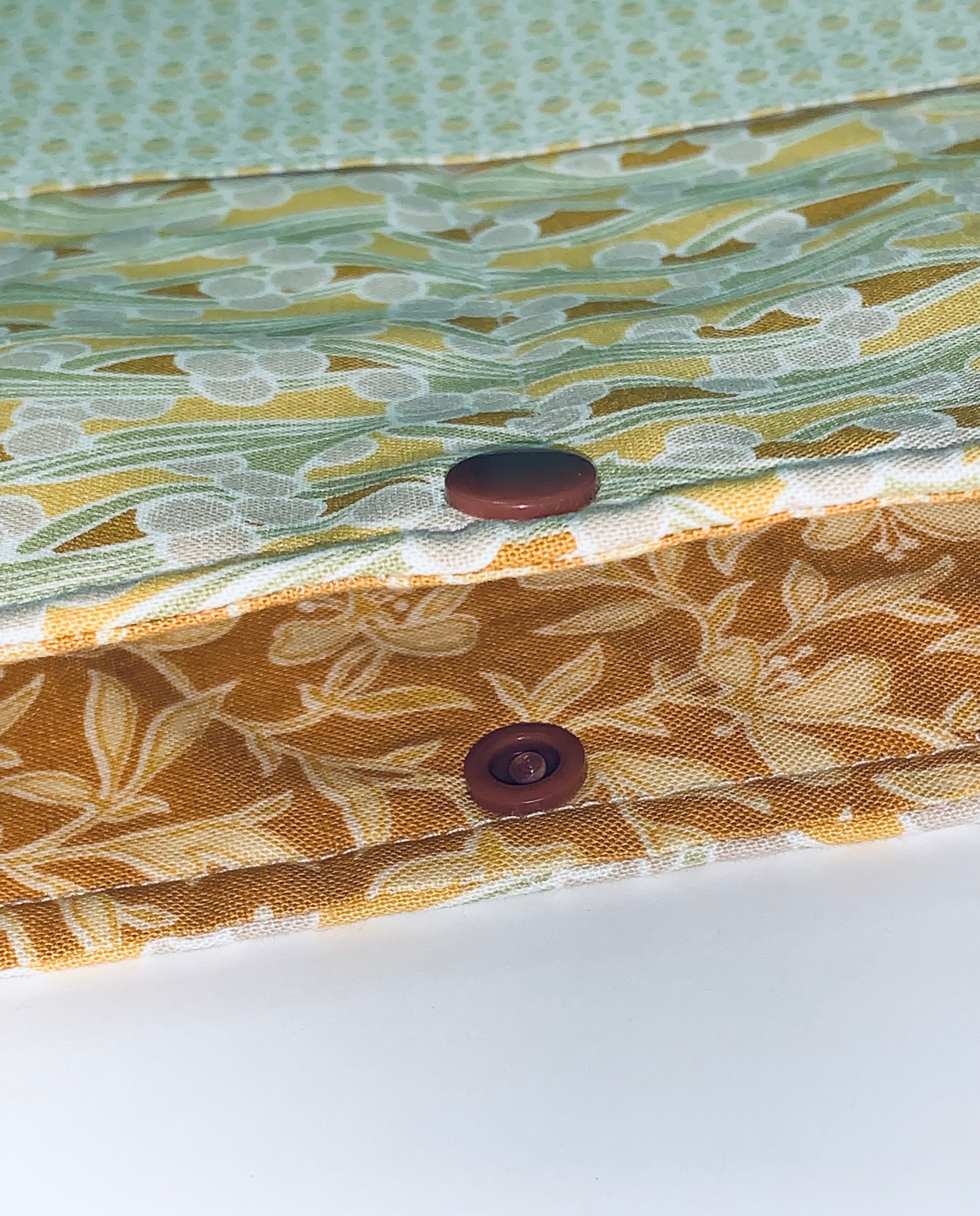 Quilted Tablet Sleeve or Book Sleeve Snap Closure Exterior Pockets - Fleur Nouveau Collection - Handmade - Small - 7" x 9" - Kindle Cozy - iPad Mini Cozy - Book Cozy