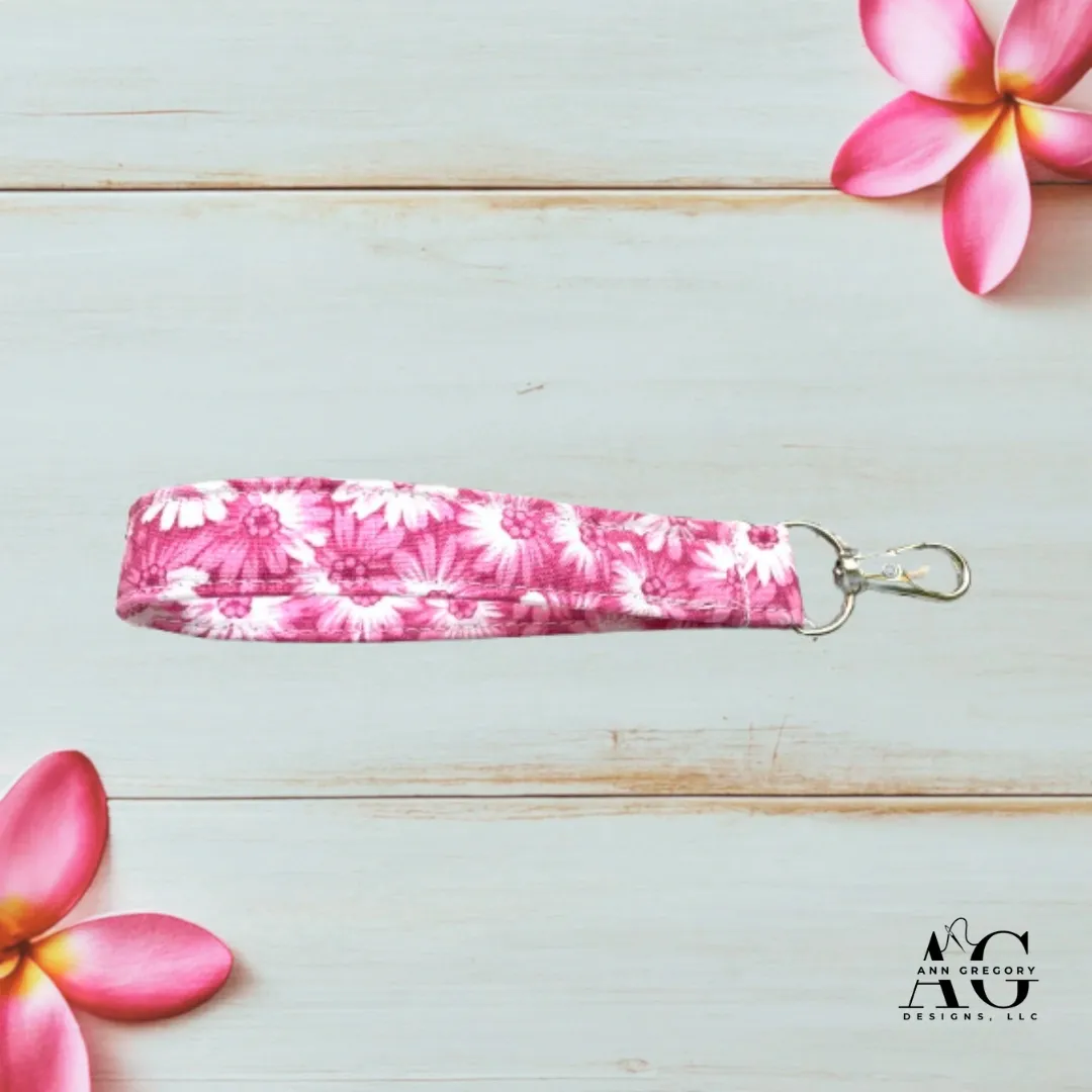 Handmade Key Fobs, Keychains, Wristlets - Pink Daisies